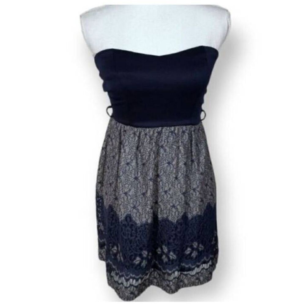 JANUARY 7 NAVY & WHITE STRAPLESS DRESS SZ.S EUC BELT NOT INCLUDED. - Picture 2 of 7